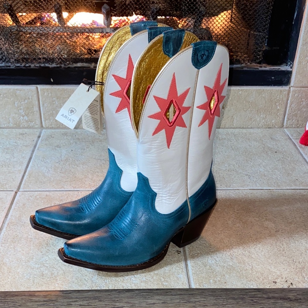 ARIAT WOMEN'S STARLIGHT WESTERN BOOTS - SNIP TOE - Picture 8 of 10
